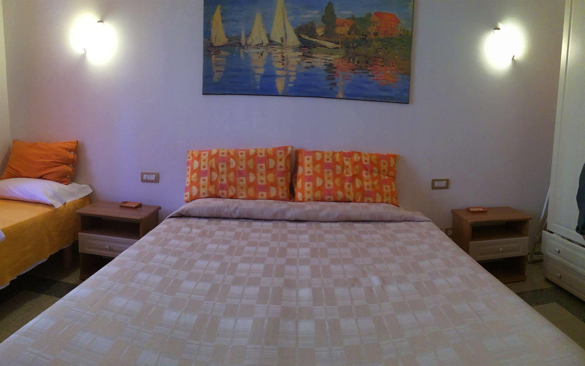 Amendola House Hotel - Rome — Photos 1